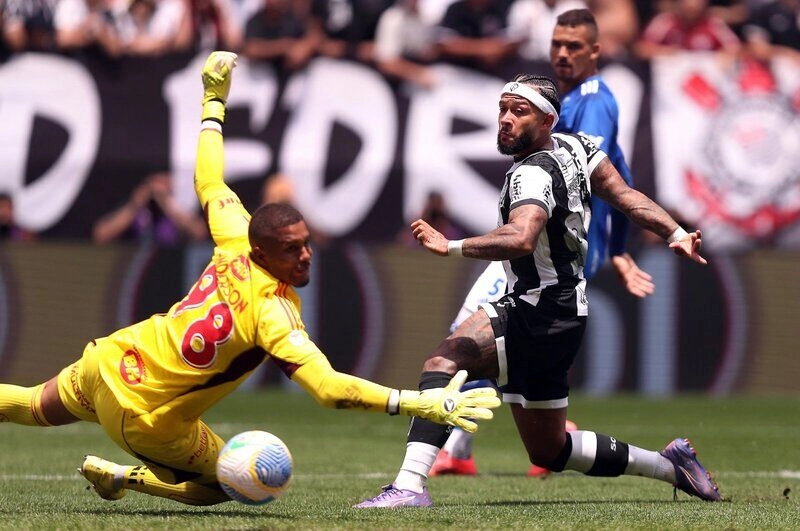 Corinthians vs Vitoria - Khủng hoảng kéo dài